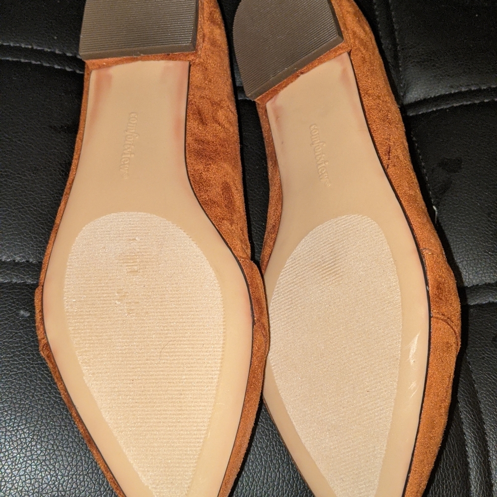 Rust colored flats - Picture 2 of 3